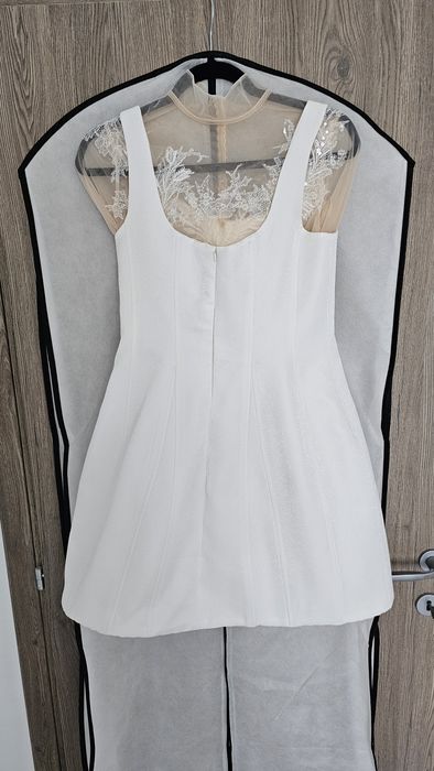 Vand rochie mireasa