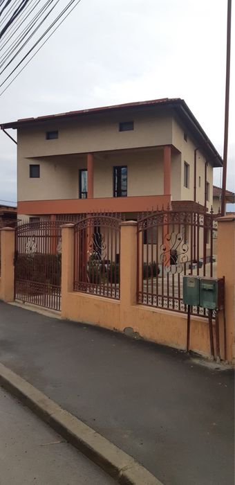 Casa individuala bragadiru, strada principala.