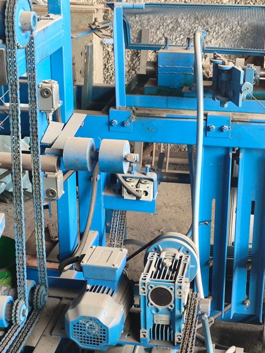 Станок- автомат  по производству  сетки Рабица