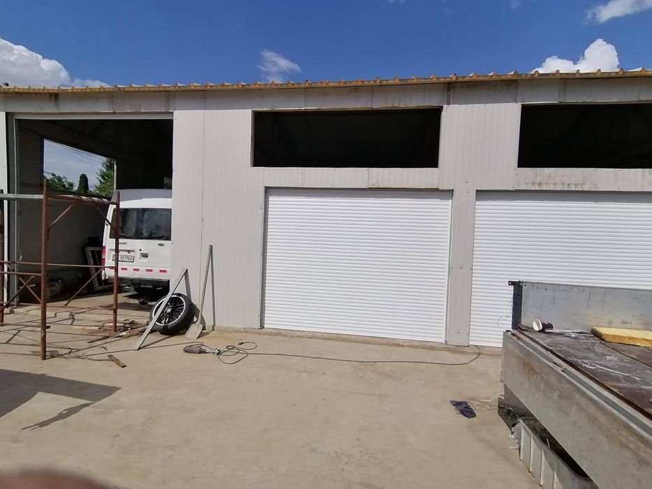 Usa de garaj rulou din aluminiu