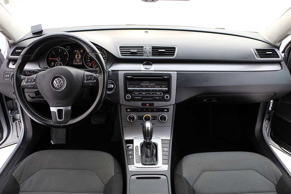 Proprietar, vand Volkswagen Passat, B7, in stare perfecta