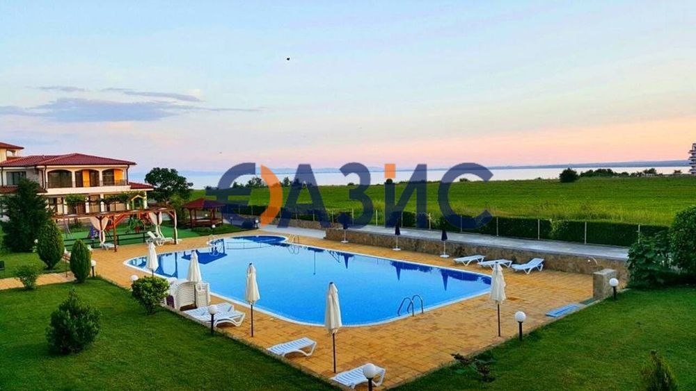 Продава се Тристаен апартамент в с. Равда, Област Бургас - 92 кв.м за 914 €/кв.м - Снимка #13