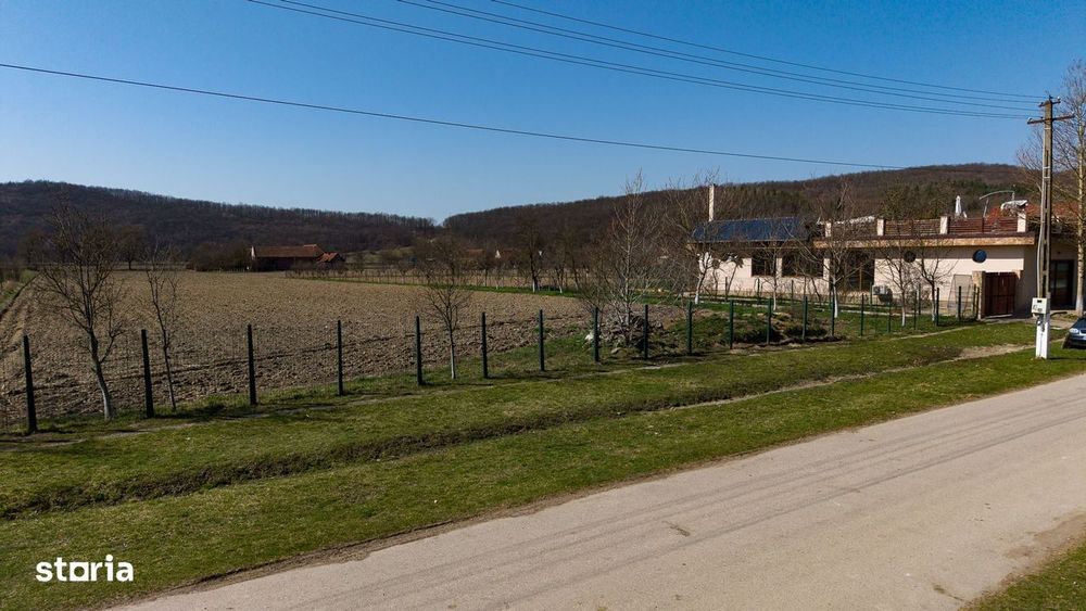 Loc de casă în Odvoș - Conop 3000mp