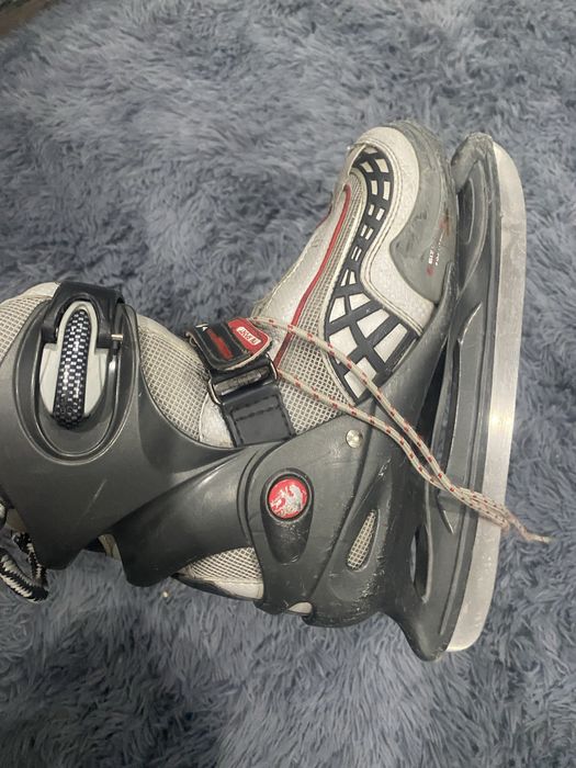 Хоккейные коньки