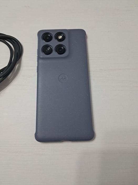 Vând Telefon Motorola Edge 60 Fusion