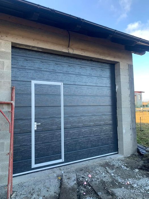 Usa de garaj/ usa tip rulou/ usi industriale/ usi secționale/ usi