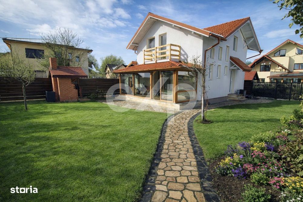 Casa mobilata, cu garaj si foisor – Zona linistita in Nordul Pitesti