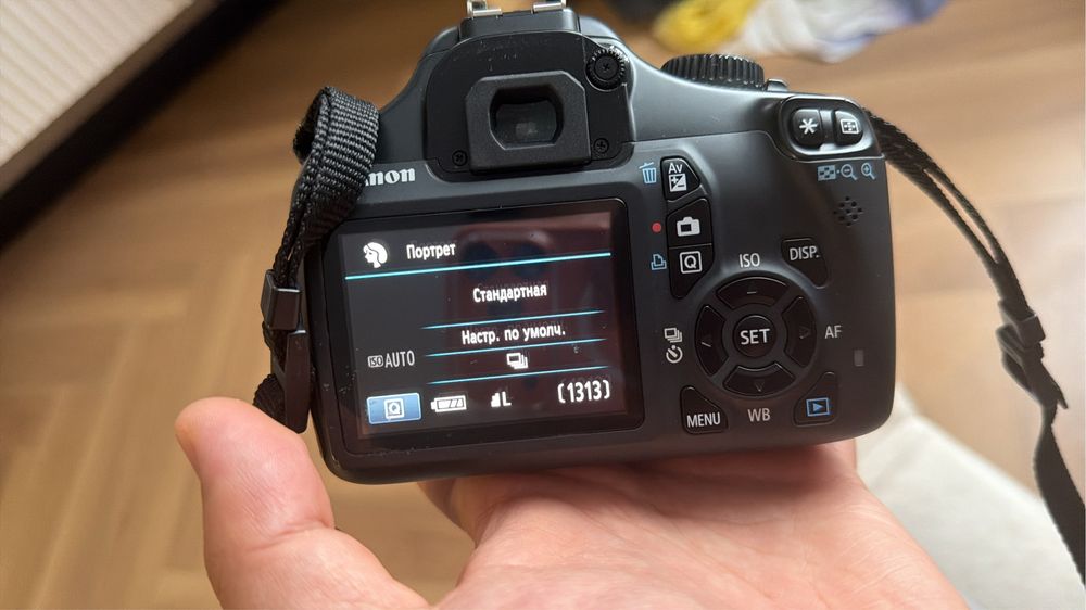 Фотокамера Canon