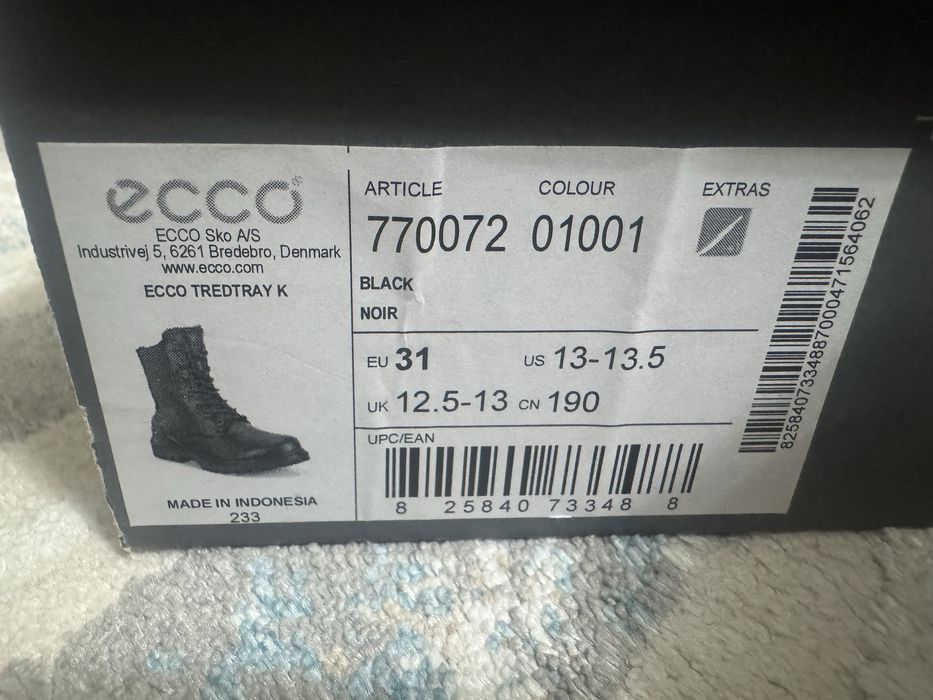 Продам детские сапоги