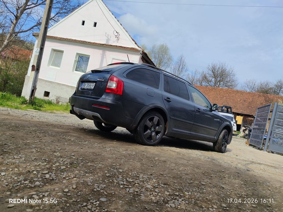 Vand Skoda octavia scout 2.0 . 4x4 automata dsg 140 cai 2013