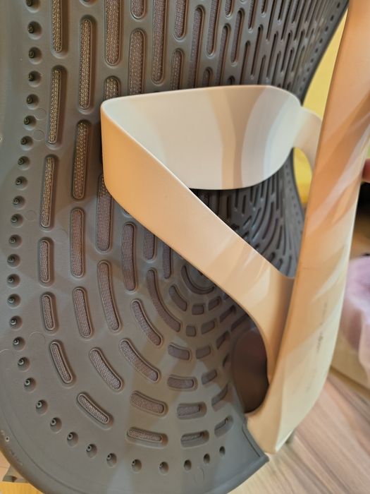 Vând scaun birou mirra 2 Herman Miller