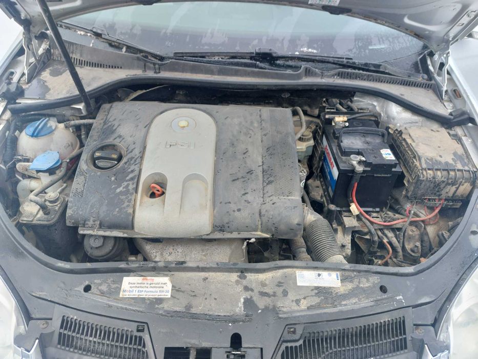 Portiere stanga - Orice piese volkswagen jetta motor 1.6 FSI BLF 6 tr