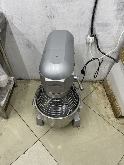 Продам кондитерское оборудование