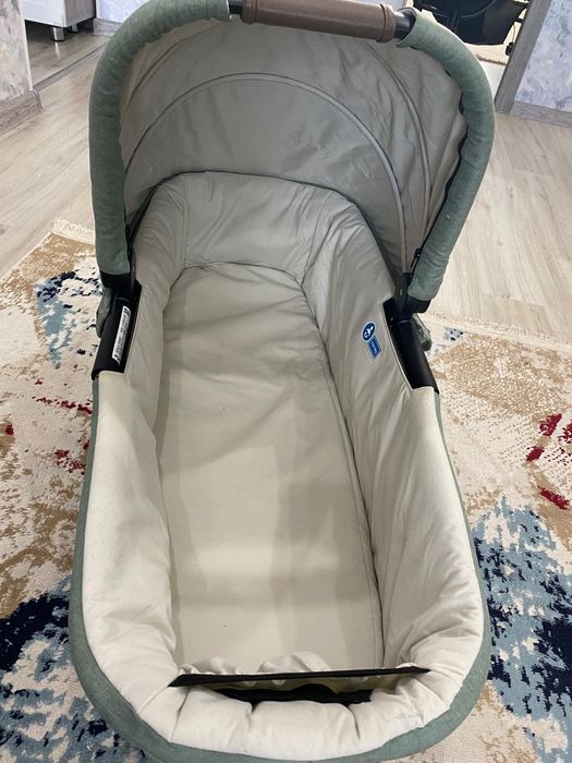 Коляска детская прогулочная