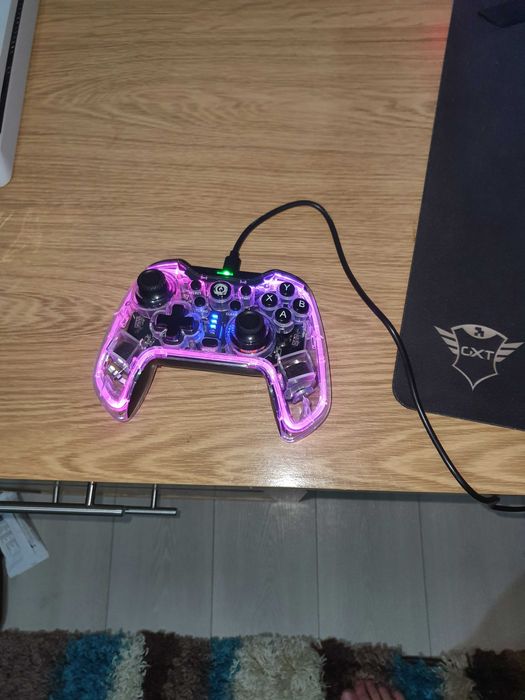 USB жичен геймпад за PC и Android