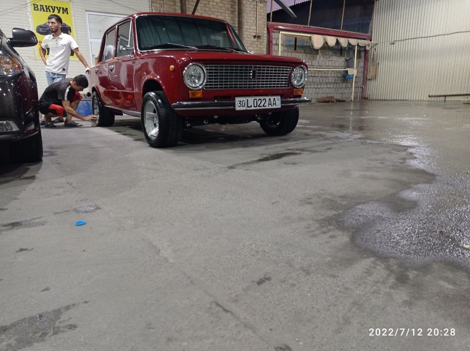 ВАЗ / 2111