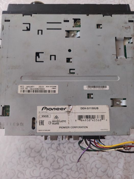 Автомагнитола Пионер в идеальном состоянии