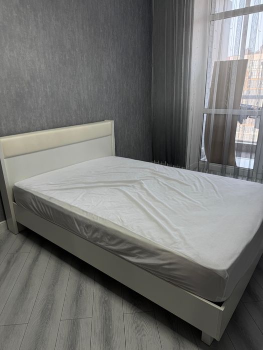 Кровать в отличном состоянии