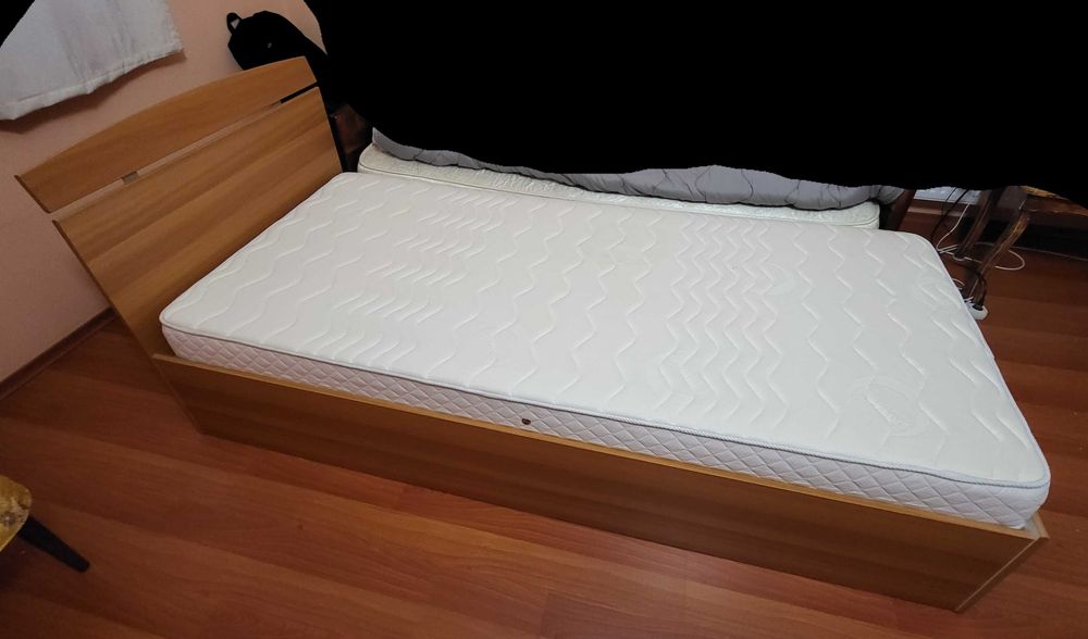 Pat Single 90x200 cm cu Depozitare și Saltea