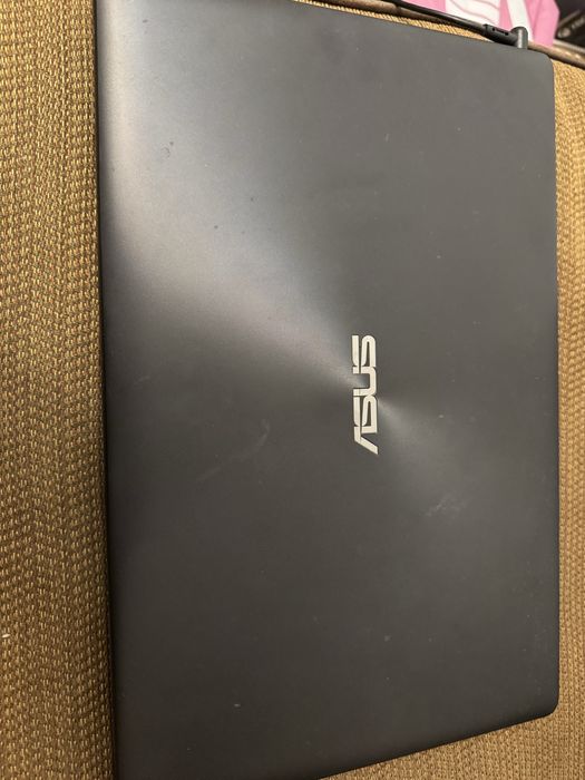 Laptop ASUS X550C