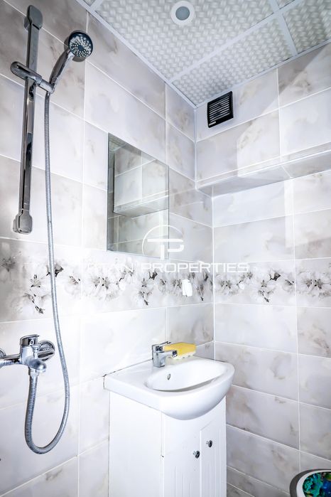 Дава се под наем Едностаен апартамент в Варна, Център - 35 кв.м за 320 € - Снимка #4