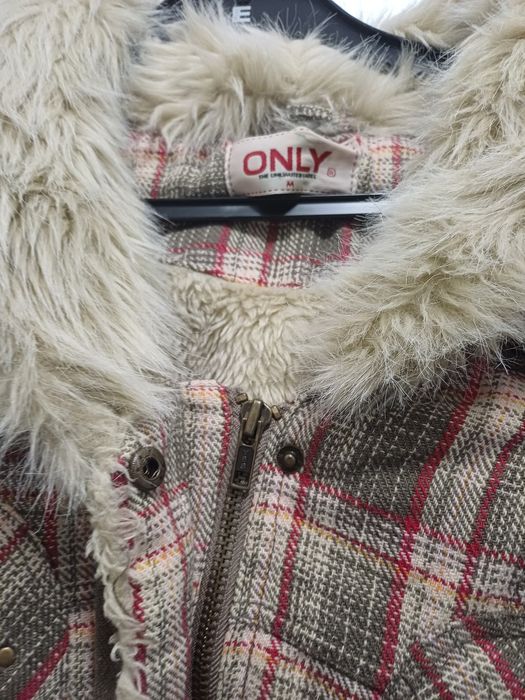 Зимно яке ONLY обличано броени пъти