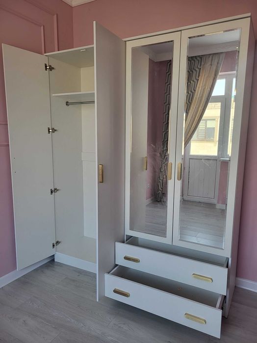 Срочно продается шкаф