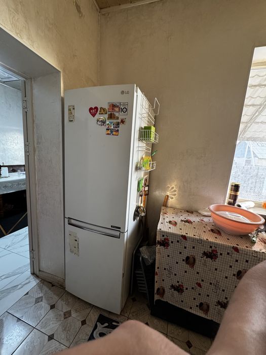 Холодильник б/у в хорошем состоянии