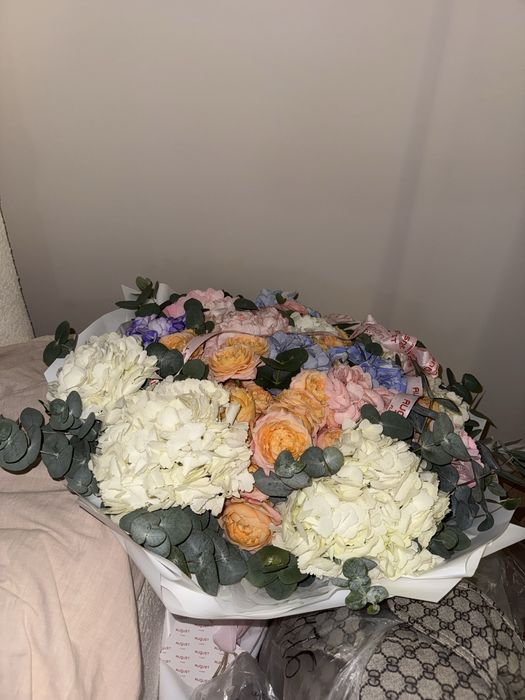 Продам шикарный  букет