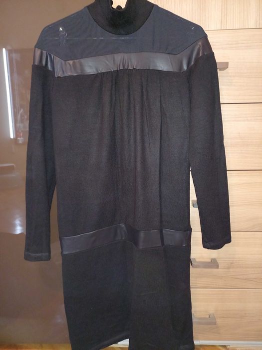 Рокля плетиво, тюл и кожа