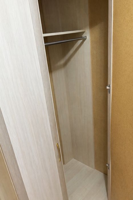 Продам шкаф для прихожей