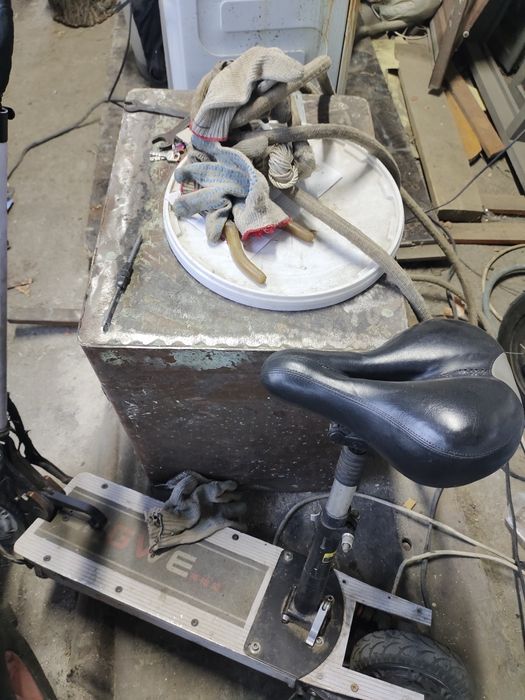 Продам железный сейф