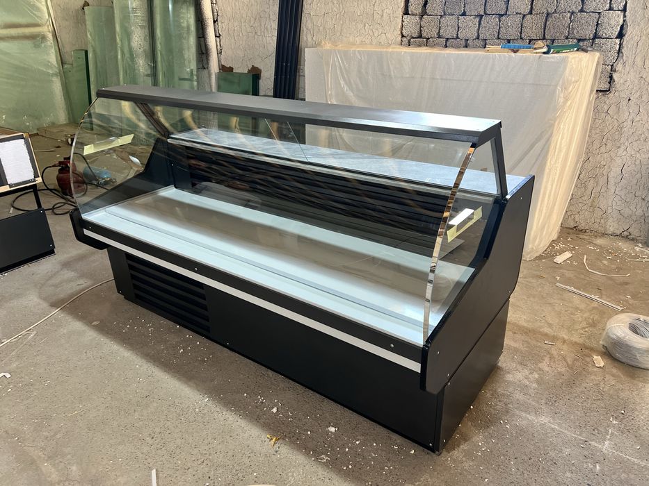 Витрина холодильник