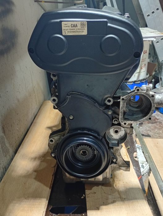 Продам Двигатель F18D4