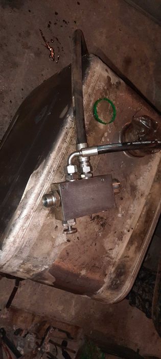 Хидравлична помпа и хидравличен цилиндър за Miller kipet