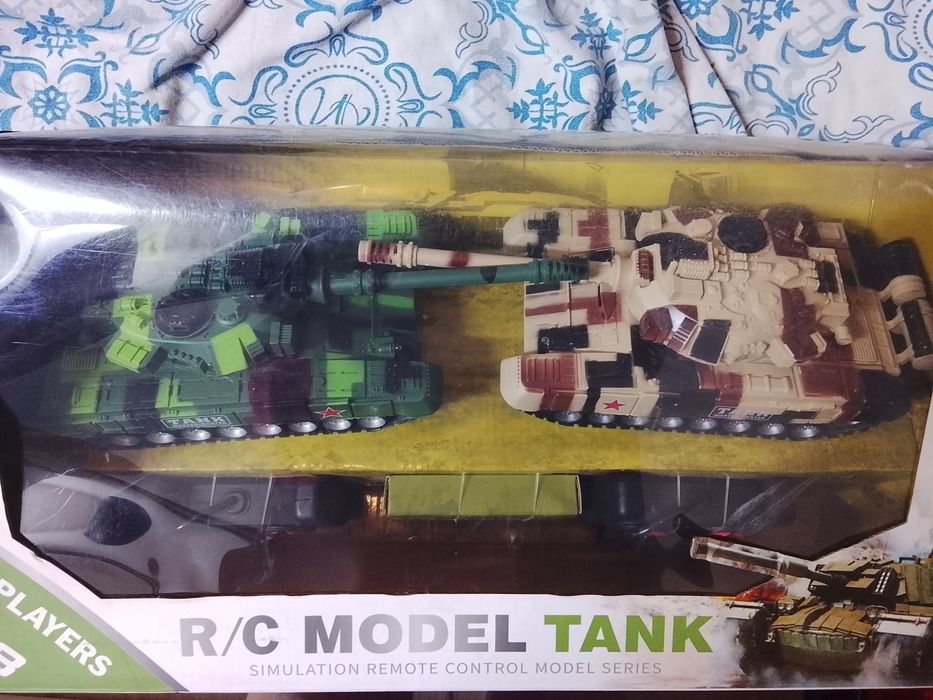 Игрушка Танки на радиоуправлении