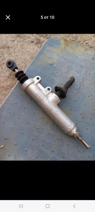 Продавам части от Мерцедес 124 е200 седан и комби