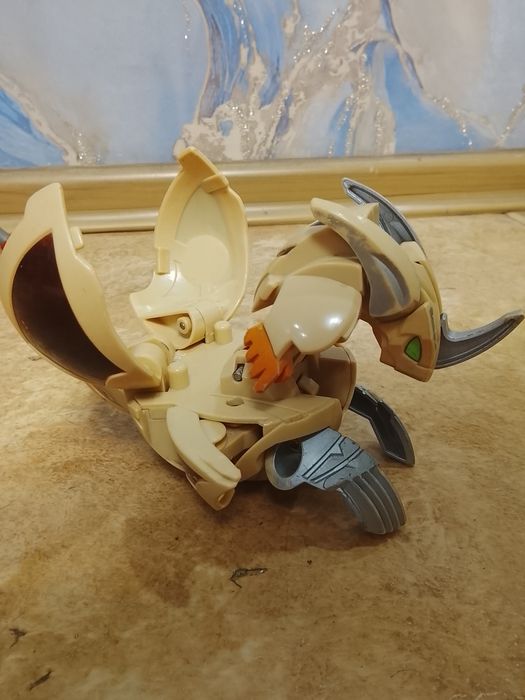 Продам бакуган 6000 тг