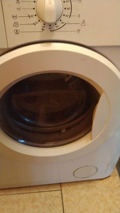 Продаю стиральную машину холодильник