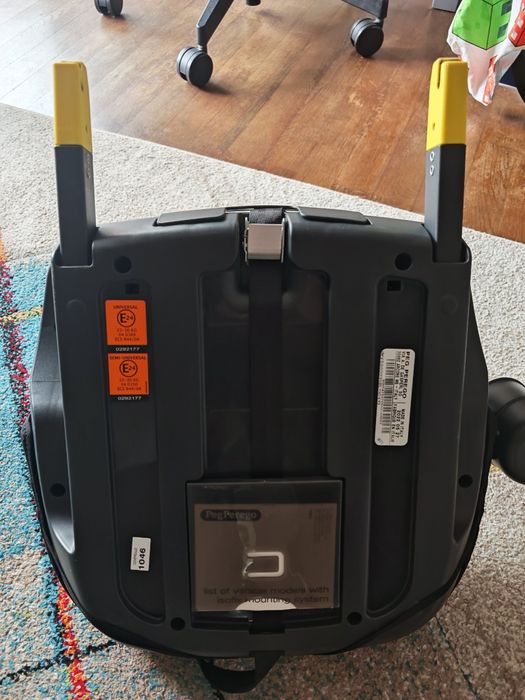 Vând înălțător auto Peg Perego