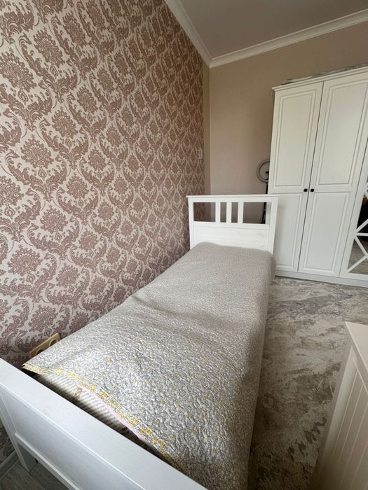 Кровать белая ИКЕА 90*200