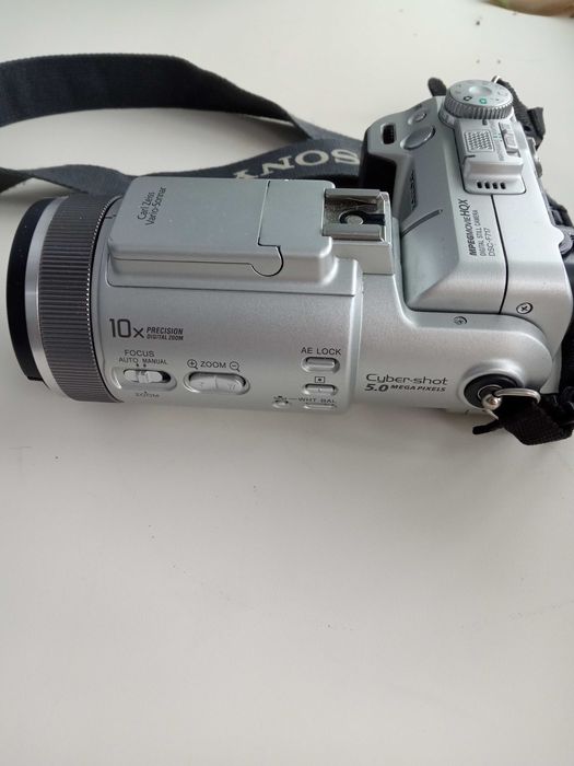 Фотокамера SONY DSC-F717