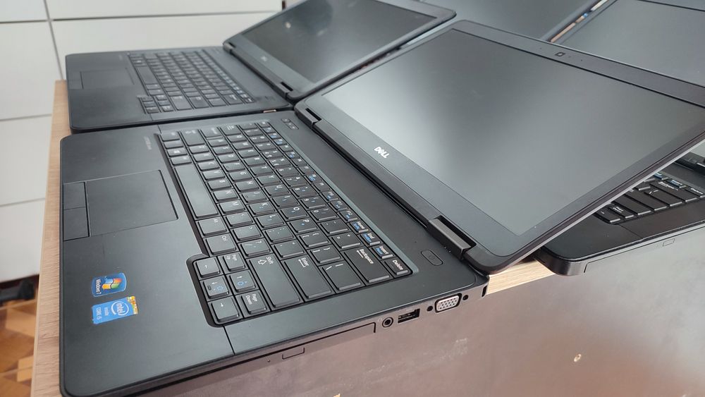 Laptop Office Dell Latitude E5440 Procesor i5 SSD 128 Gb 4 RAM