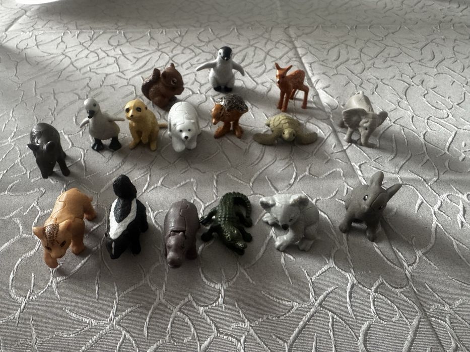 Колекция животни от киндер