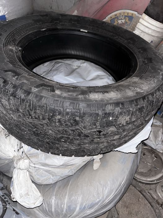 Продам резину nokian AT 265/60/18