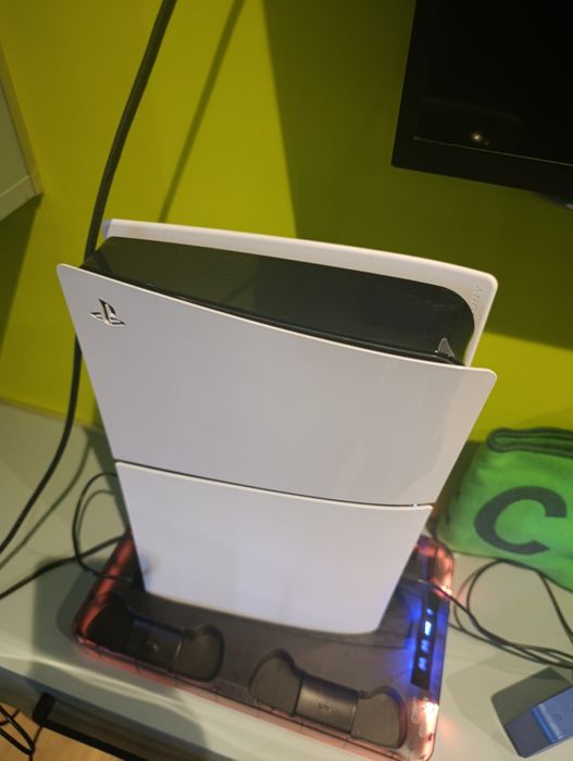 Ps 5 slim + 2 Джойстика+ игри и стойка