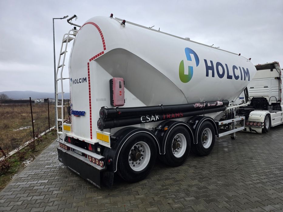 Vând cimentruck ARDOR
ISCIR valabil, recent reînnoit.
Re