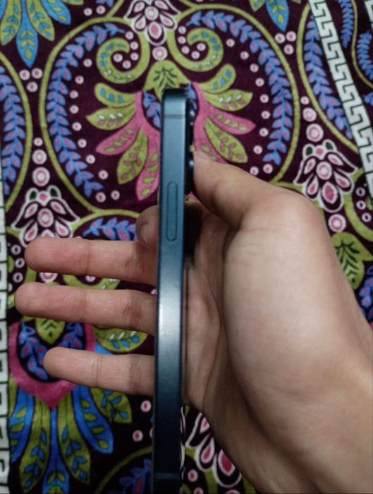 Iphone 13 mini.