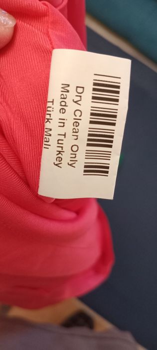 Платье розовое продам