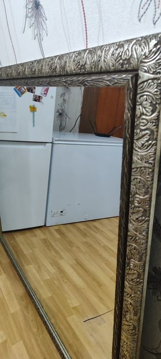 Большое зеркало в раме 155*125